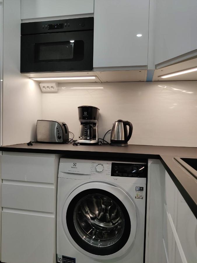 Alexi Apartments - Newly Renovated Apt In The Heart Of The City Near To Railway Station And Nokia Arena Тампере Екстериор снимка